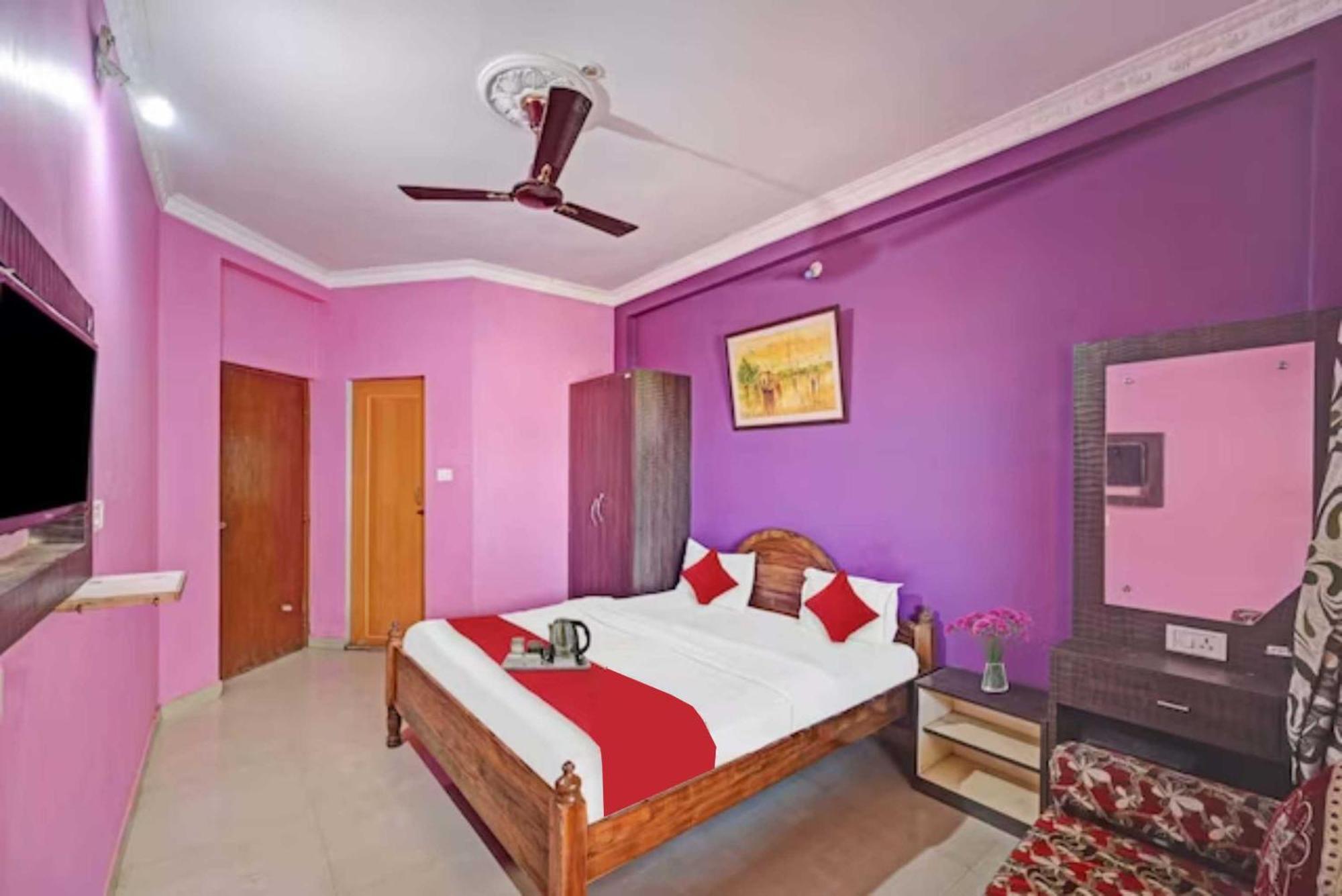 Goroomgo Varanasi Paradise Varanasi - Parking & Restaurant Available - Perfect Location And Comfortable Room Экстерьер фото