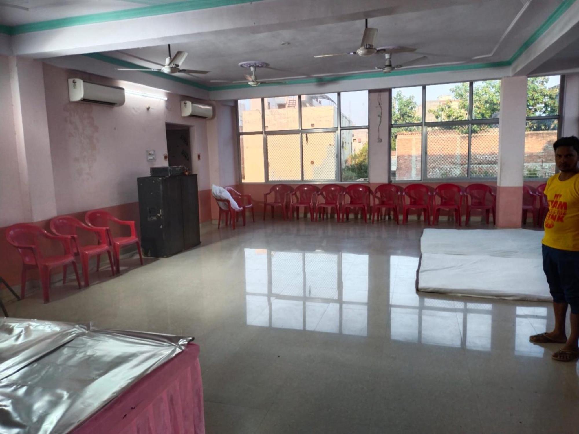 Goroomgo Varanasi Paradise Varanasi - Parking & Restaurant Available - Perfect Location And Comfortable Room Экстерьер фото